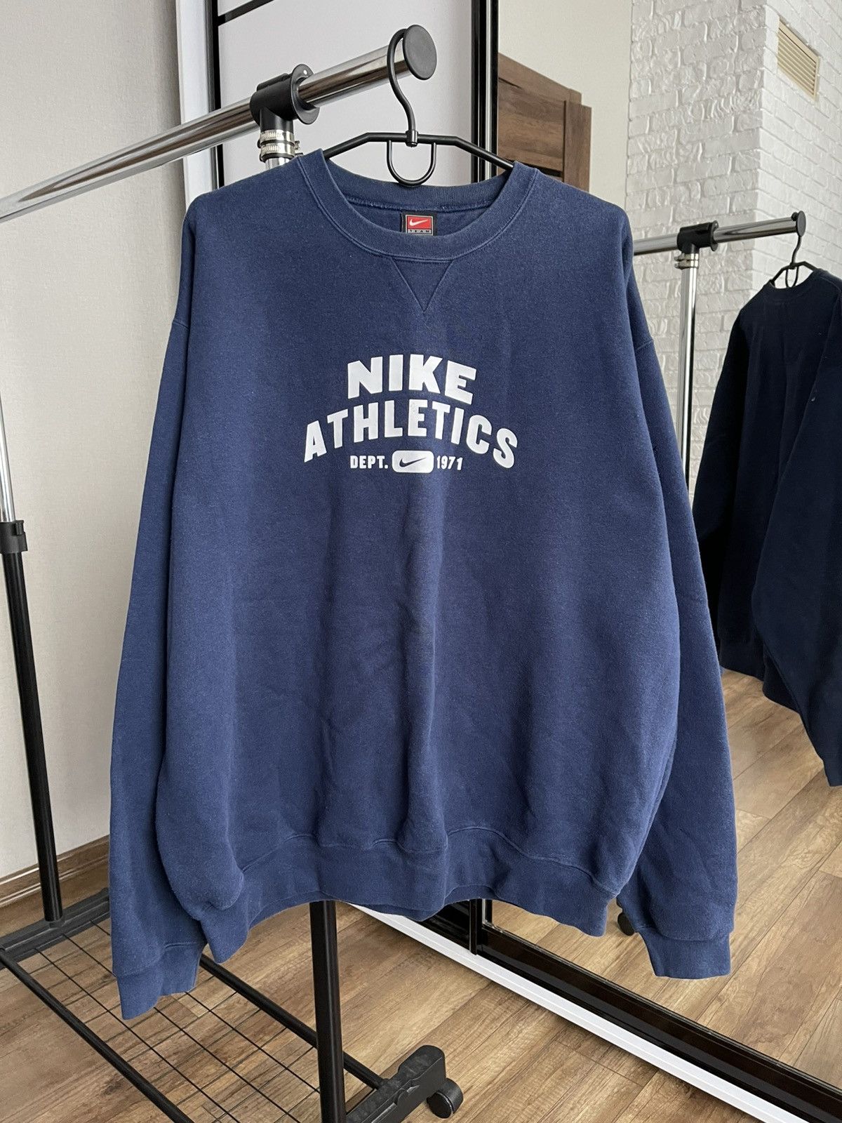 Nike Nike Athletic Sweatshirt Vintage Crewneck 90s Size US XL / EU 56 / 4 - 3 Thumbnail
