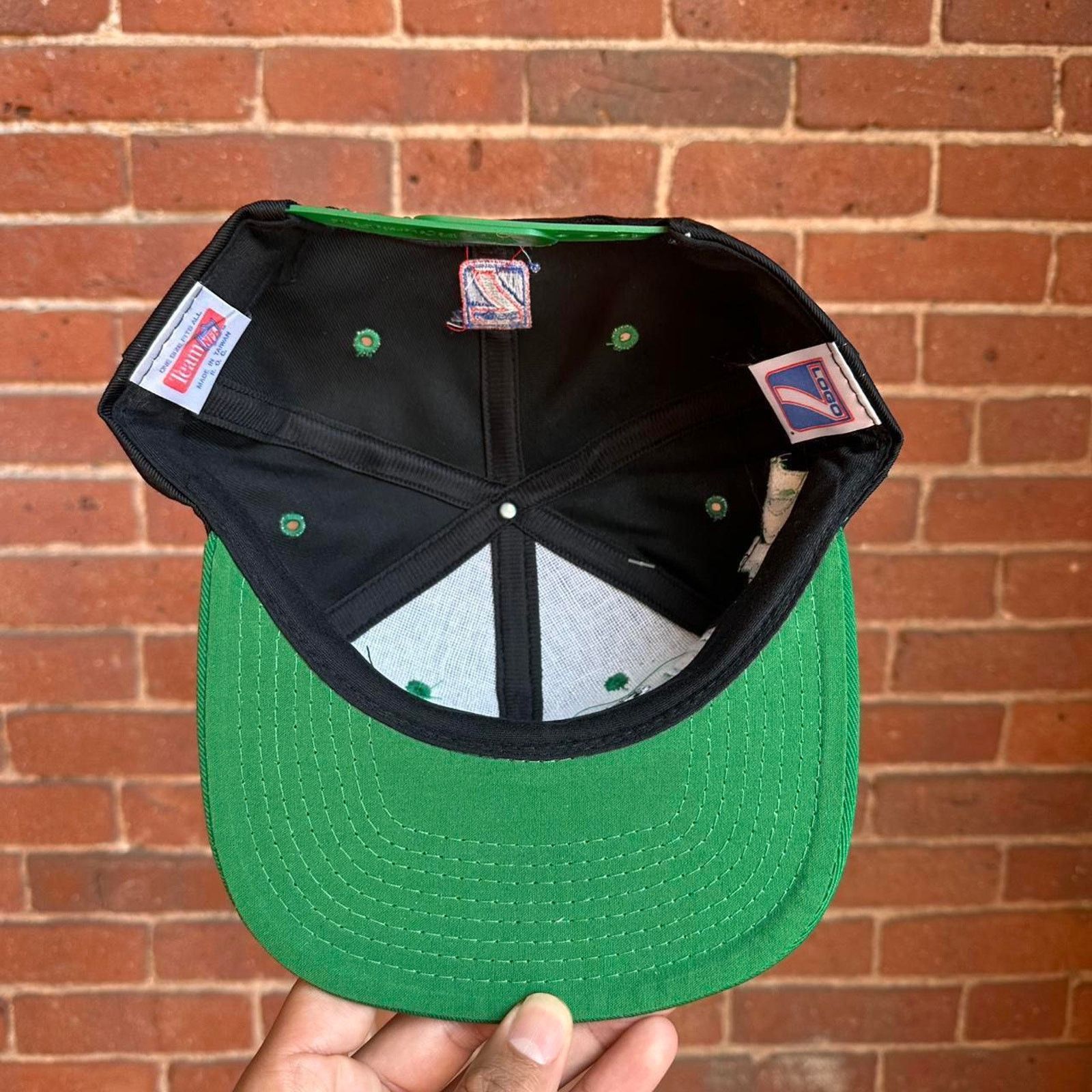 Logo 7 × Vintage Vintage Philadelphia Eagles Spell Out Snapback Hat Size ONE SIZE - 6 Thumbnail