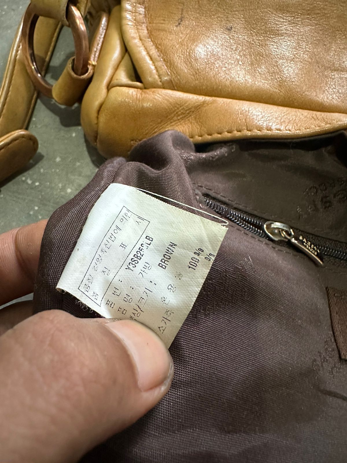 Yohji Yamamoto 🔥Vintage Ysaccs Yohji Yamamoto Leather Crossbody/ Sling bag Size ONE SIZE - 14 Thumbnail