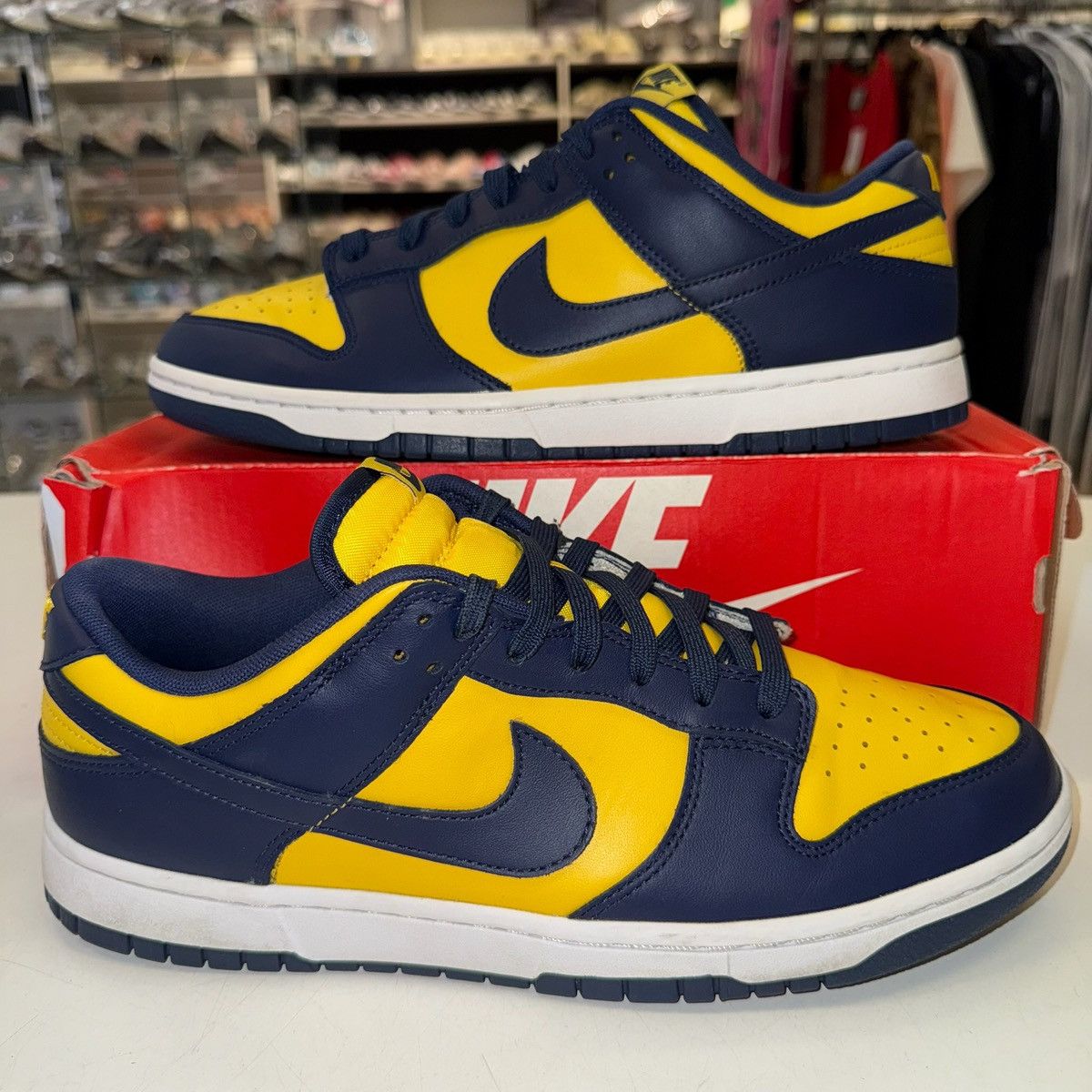 Nike Size 11.5 - Nike Dunk Low Michigan 2021 - DD1391-700 Size US 11.5 / EU 44-45 - 1 Thumbnail