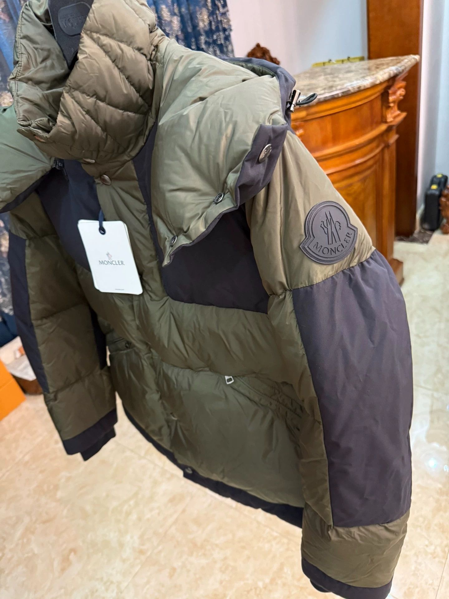 Moncler Moncler Size 1 Oversized Down Jacket Black & Dark Green Size US S / EU 44-46 / 1 - 3 Thumbnail