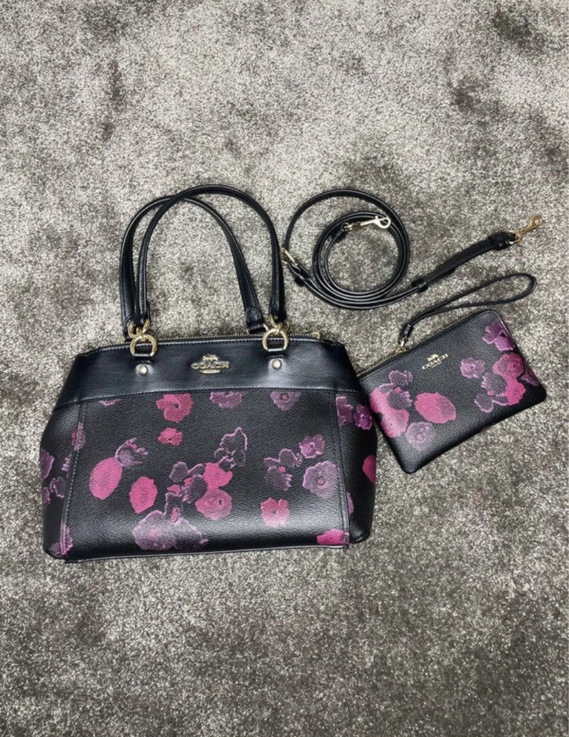 Coach Coach Floral Leather Bag Matching Wallet Set Gold Hardware Size ONE SIZE - 1 Thumbnail