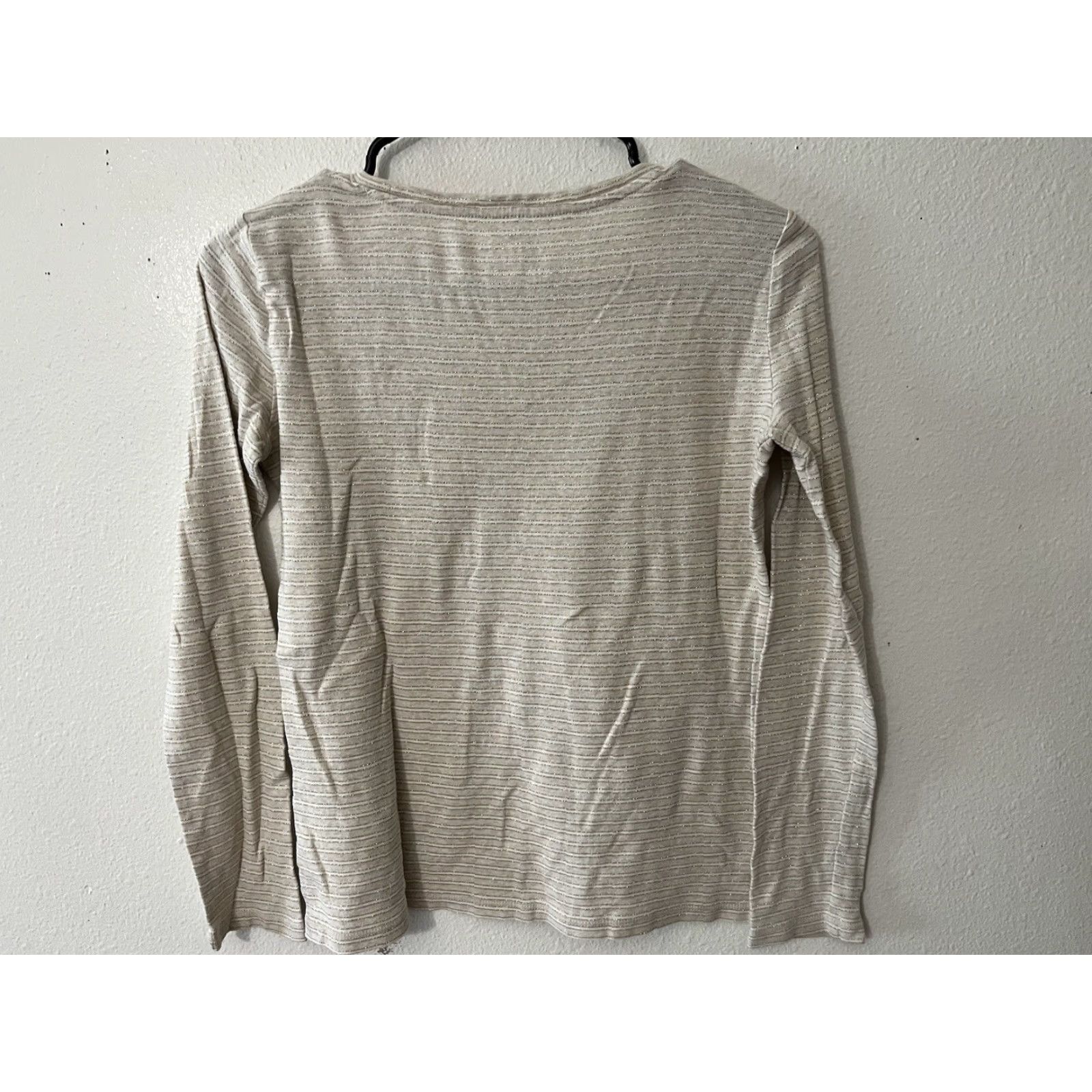 Talbots VINTAGE Talbots T Shirt Women's XS Beige Striped Glitter V-Neck Long Sleeve Size XS / US 0-2 / IT 36-38 - 3 Thumbnail