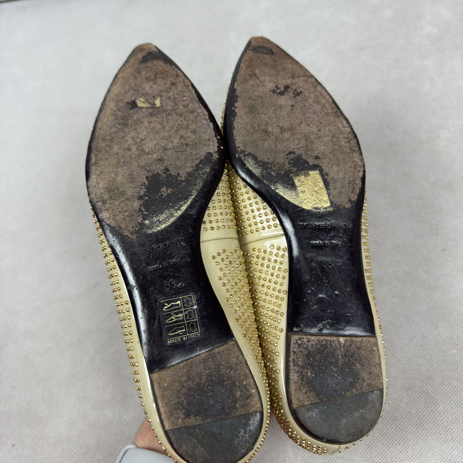 Burberry Burberry Beige Patent Leather Flat Shoes 38 Size US 8 / IT 38 - 8 Thumbnail