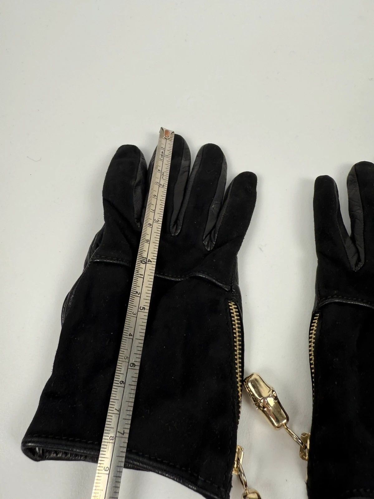 Gucci Gucci Genuine Leather Gloves Nubuck Bamboo Womens size S Size ONE SIZE - 14 Thumbnail