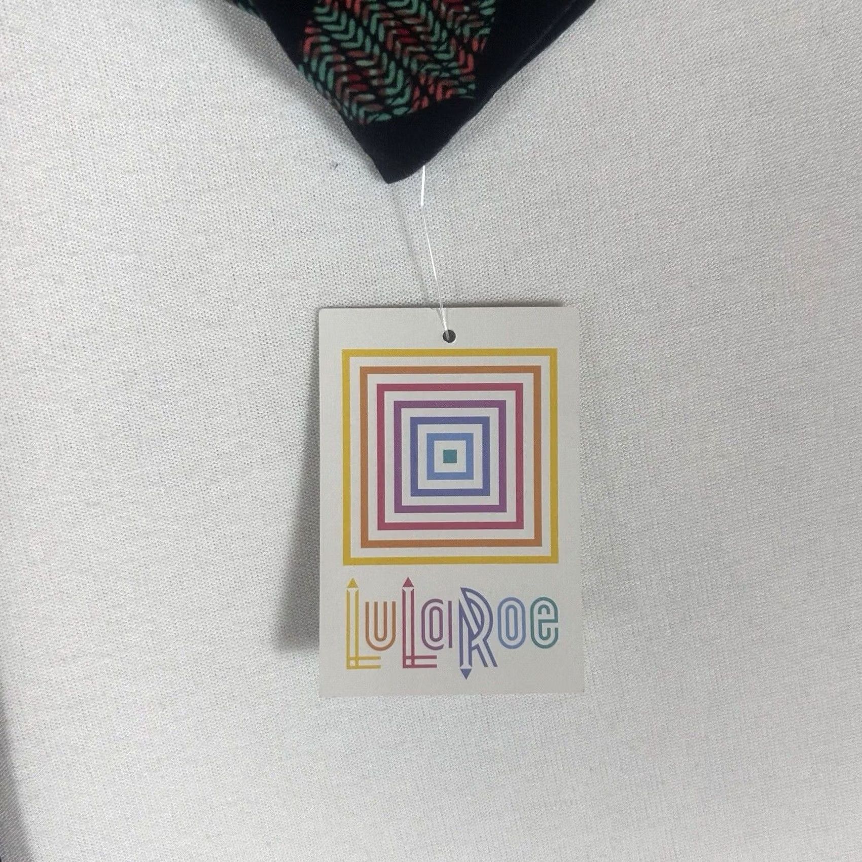 Vintage Lularoe NWT Christmas Gigi Short Sleeve Shirt Womens XS Black T-Shirt NWT Size XS / US 0-2 / IT 36-38 - 2 Thumbnail