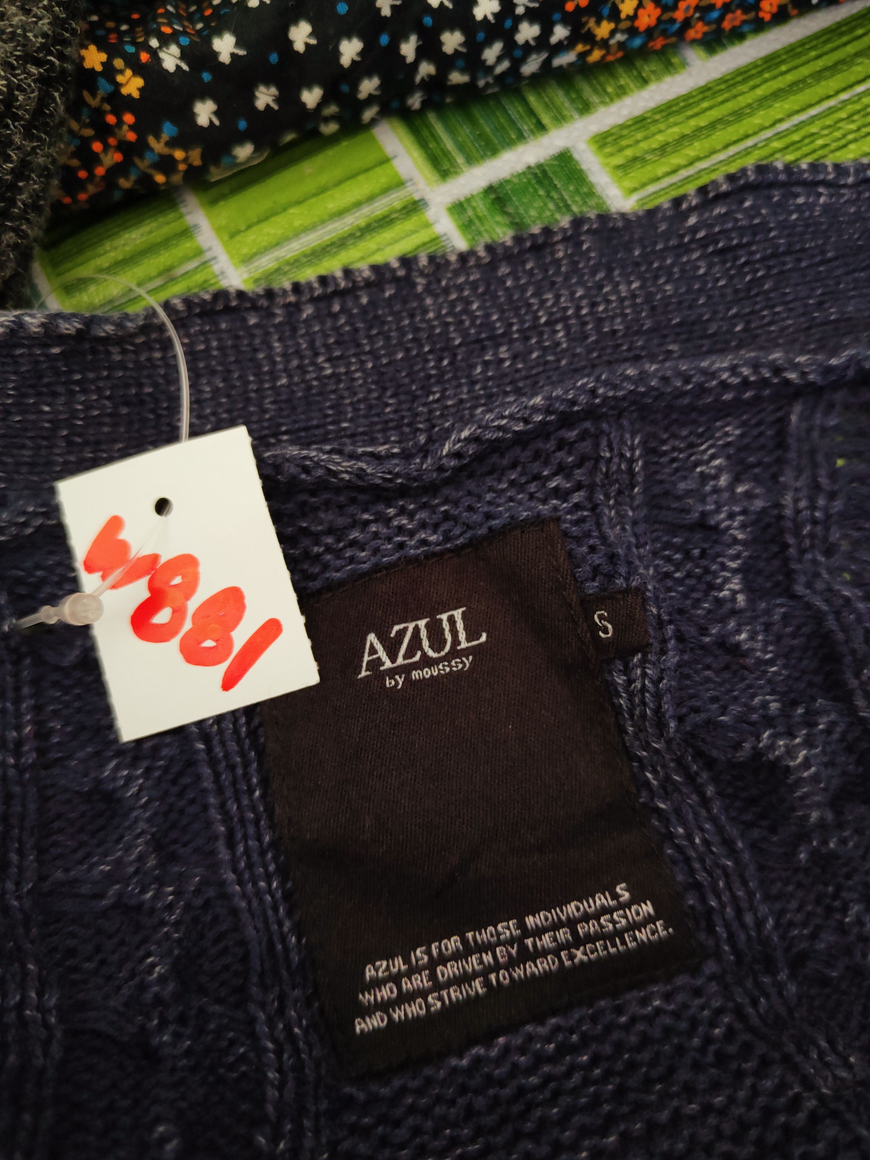 Indigo Azul by Moussy Navy Faded Knitwear Cardigan #W881 Size US S / EU 44-46 / 1 - 12 Thumbnail