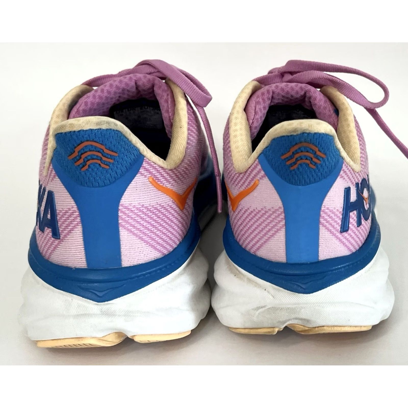 Vintage HOKA Clifton 9 Women's Low Top Sneaker Pink Blue Lavender 7B EUC USA Size 7 Size US 7 / IT 37 - 6 Thumbnail