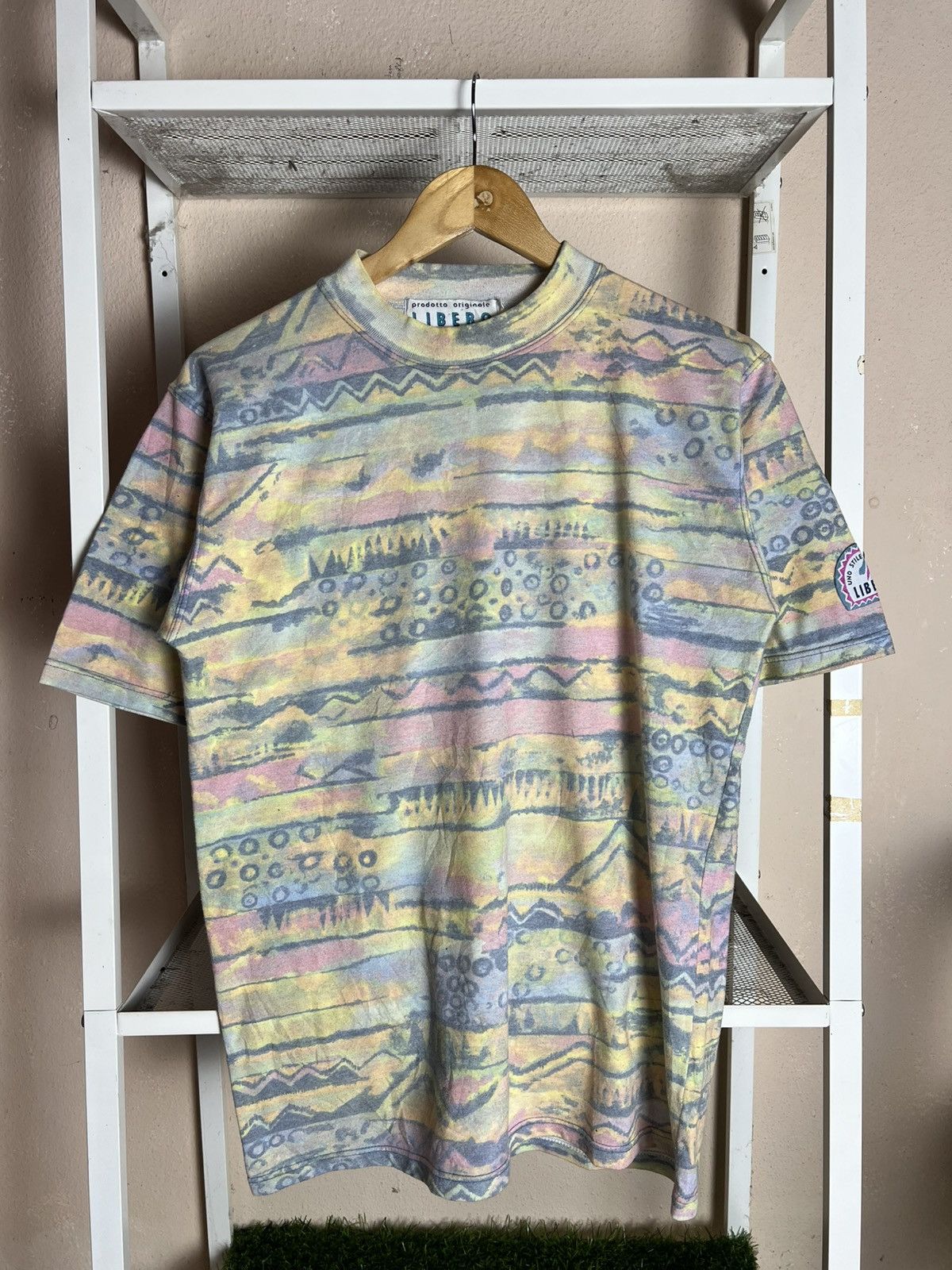 Libero Rare 90s LIBERO Italian Abstract Pattern AOP T-Shirt Vintage Size US XS / EU 42 / 0 - 1 Thumbnail
