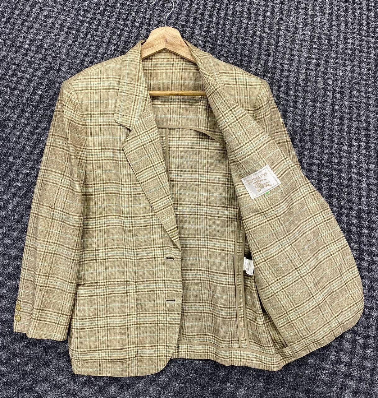 Burberry Vintage Burberry Checkered Wool Coat Blazer Jacket Size M / US 6-8 / IT 42-44 - 1 Thumbnail