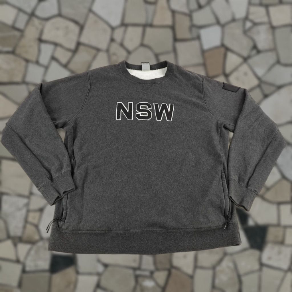 Nike Nike Sweatshirt Men XL Gray NSW Sportswear Crewneck Pullover Terry Cloth Sweater Size US XL / EU 56 / 4 - 1 Thumbnail
