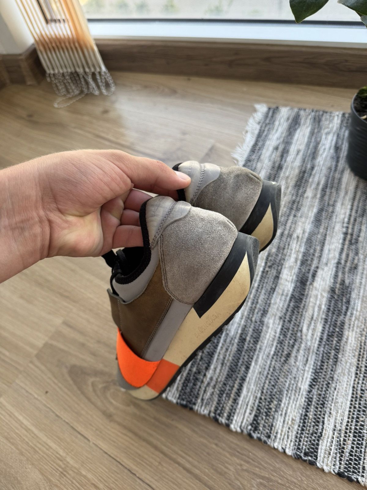 Balenciaga Balenciaga Race Runner Vintage Woman Sneakers Shoes Size 39 Size US 8.5 / IT 38.5 - 12 Thumbnail
