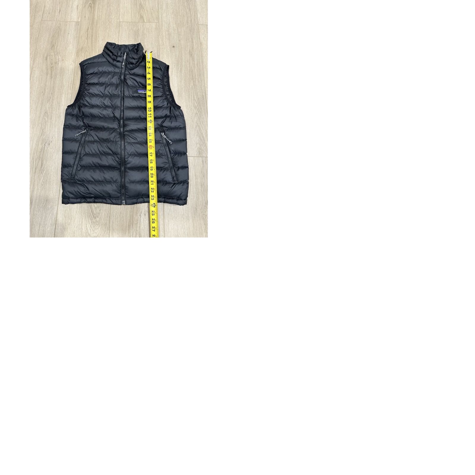 Patagonia PATAGONIA DOWN SWEATER VEST Style 84622 MEN’S Small Black Full Zip Size US S / EU 44-46 / 1 - 9 Thumbnail
