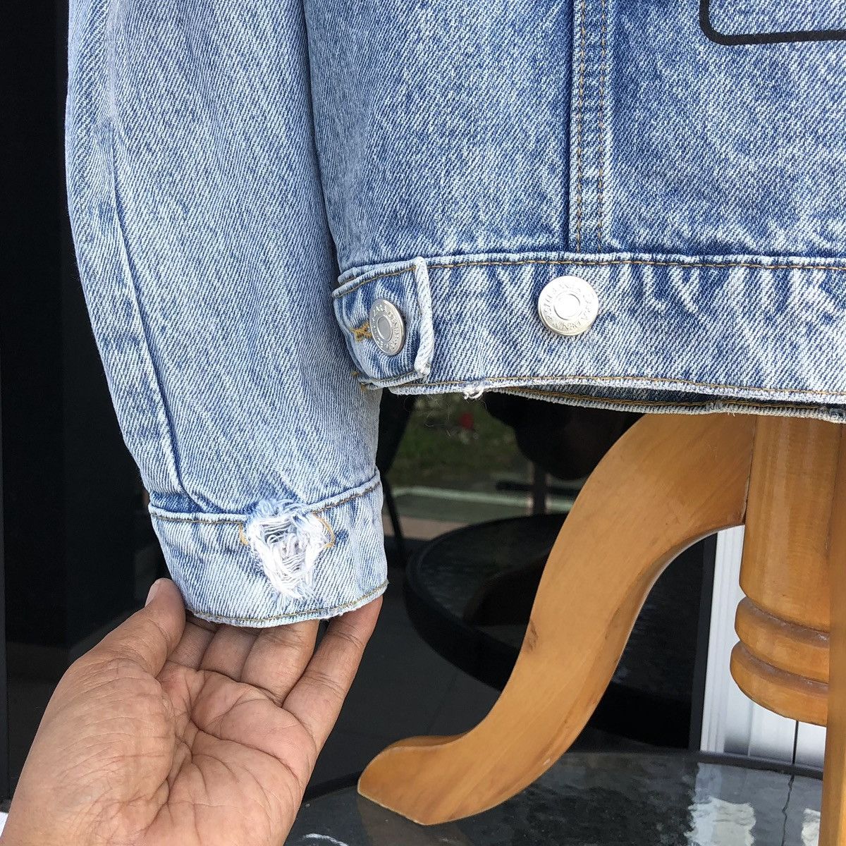 Zara SS 2023 ZARA DENIM JACKET WITH GRAFFITI PRINT Size US M / EU 48-50 / 2 - 19 Thumbnail