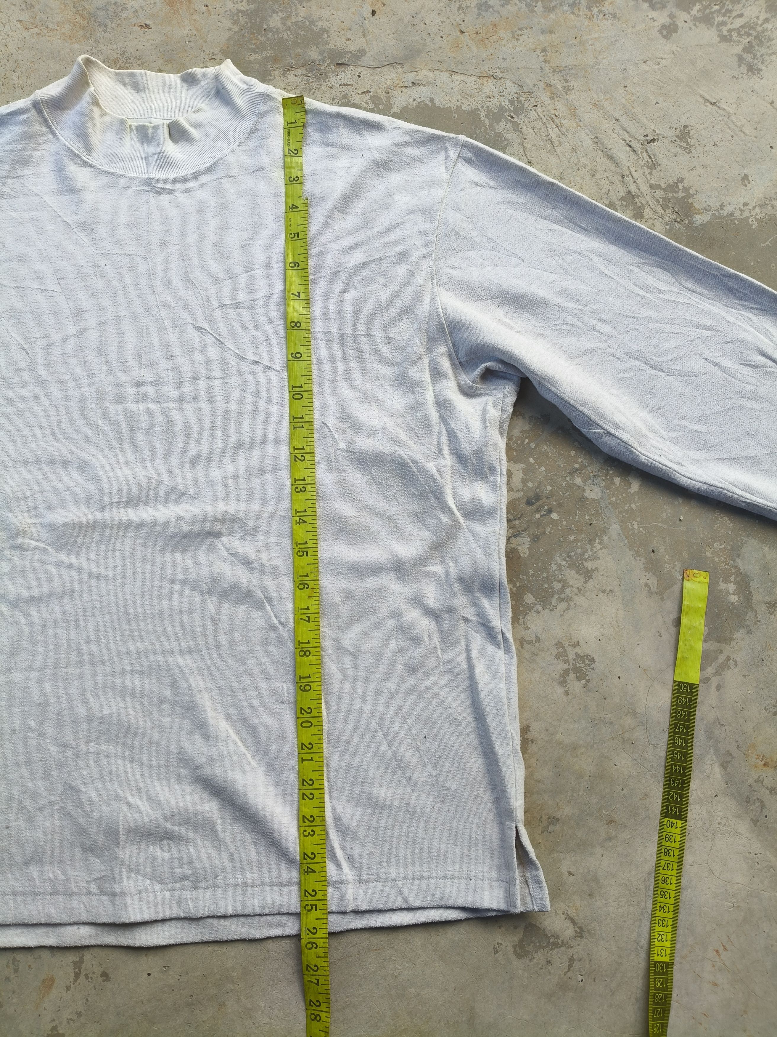 Lemaire × Uniqlo Uniqlo Lemaire Round Neck Size L / US 10 / IT 46 - 10 Thumbnail