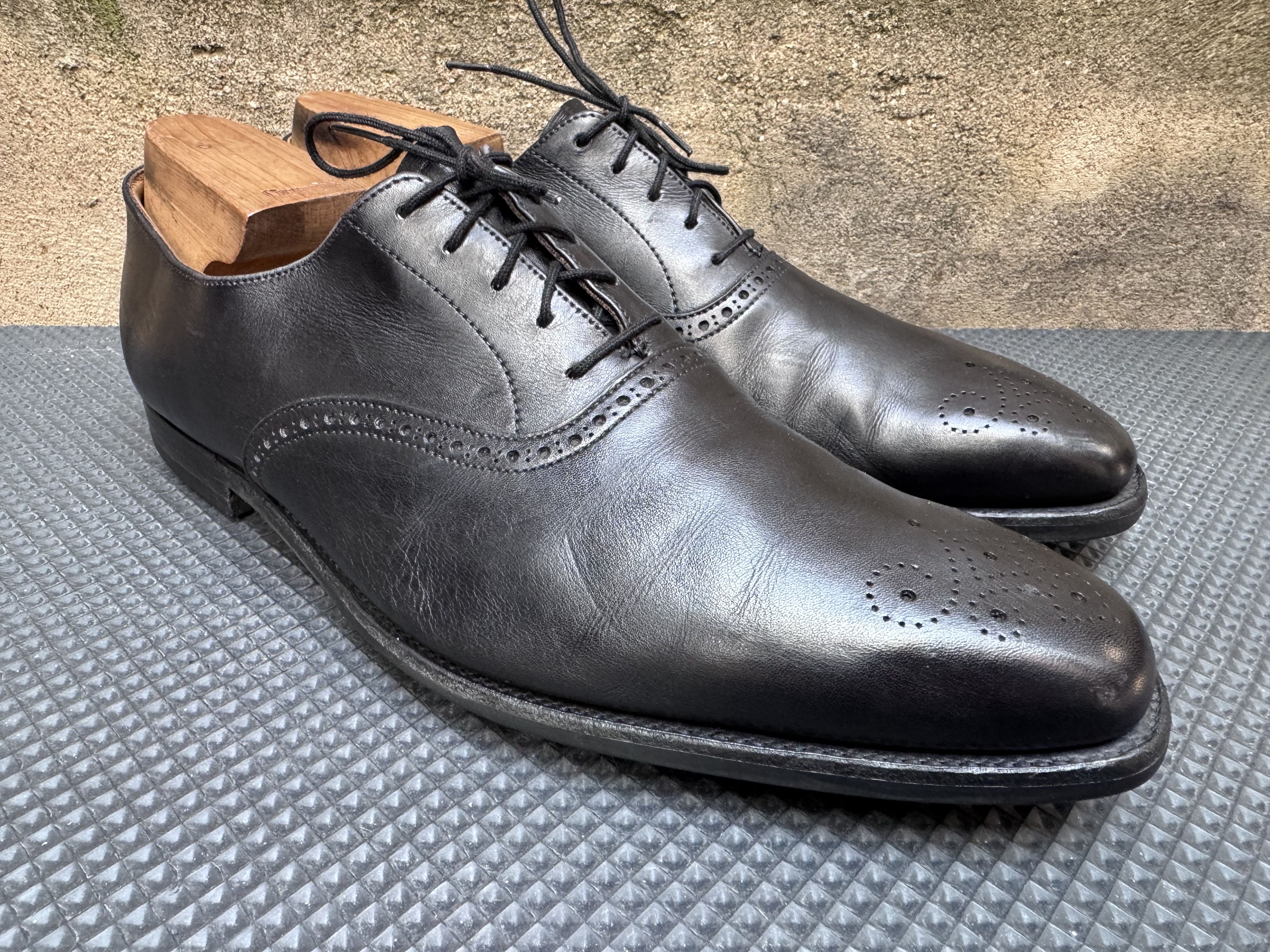 Crockett & Jones Crockett & Jones Edgware black calf city Rubber sole Size US 10 / EU 43 - 2 Thumbnail