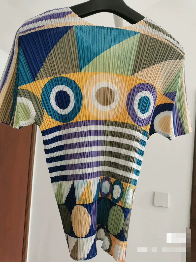 Issey Miyake Issey Miyake size:3 Patterned pleated short-sleeved shirt Size S / US 4 / IT 40 - 2 Thumbnail