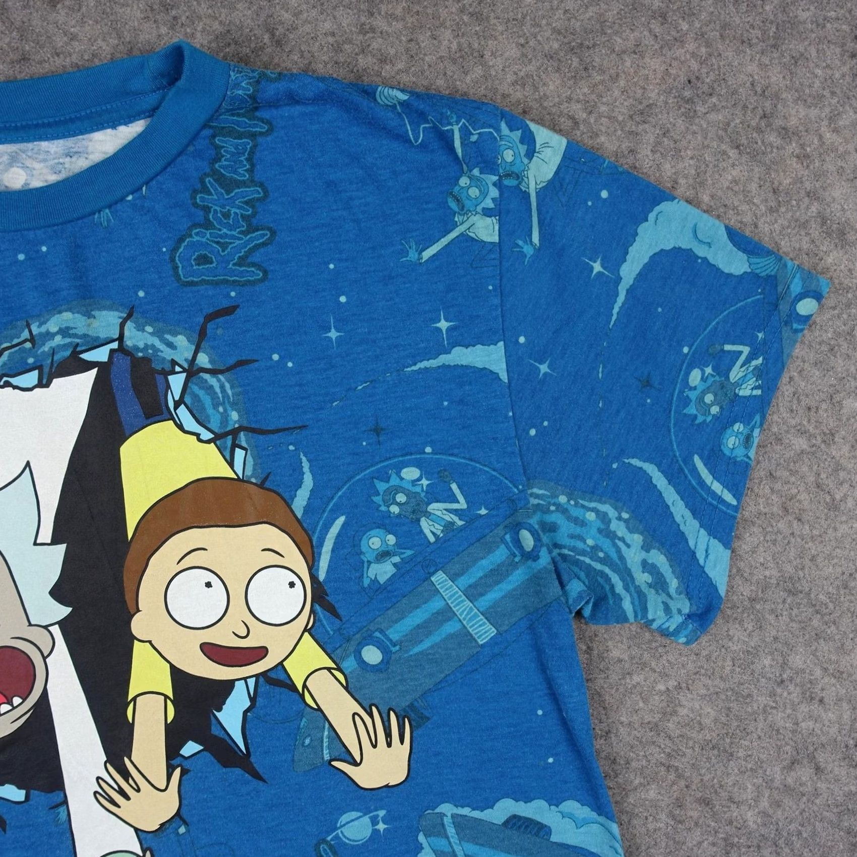 Gloverall Rick And Morty Shirt Mens Medium Blue Portal Rick Morty All Over Graphic Tee AOP Size US M / EU 48-50 / 2 - 6 Thumbnail
