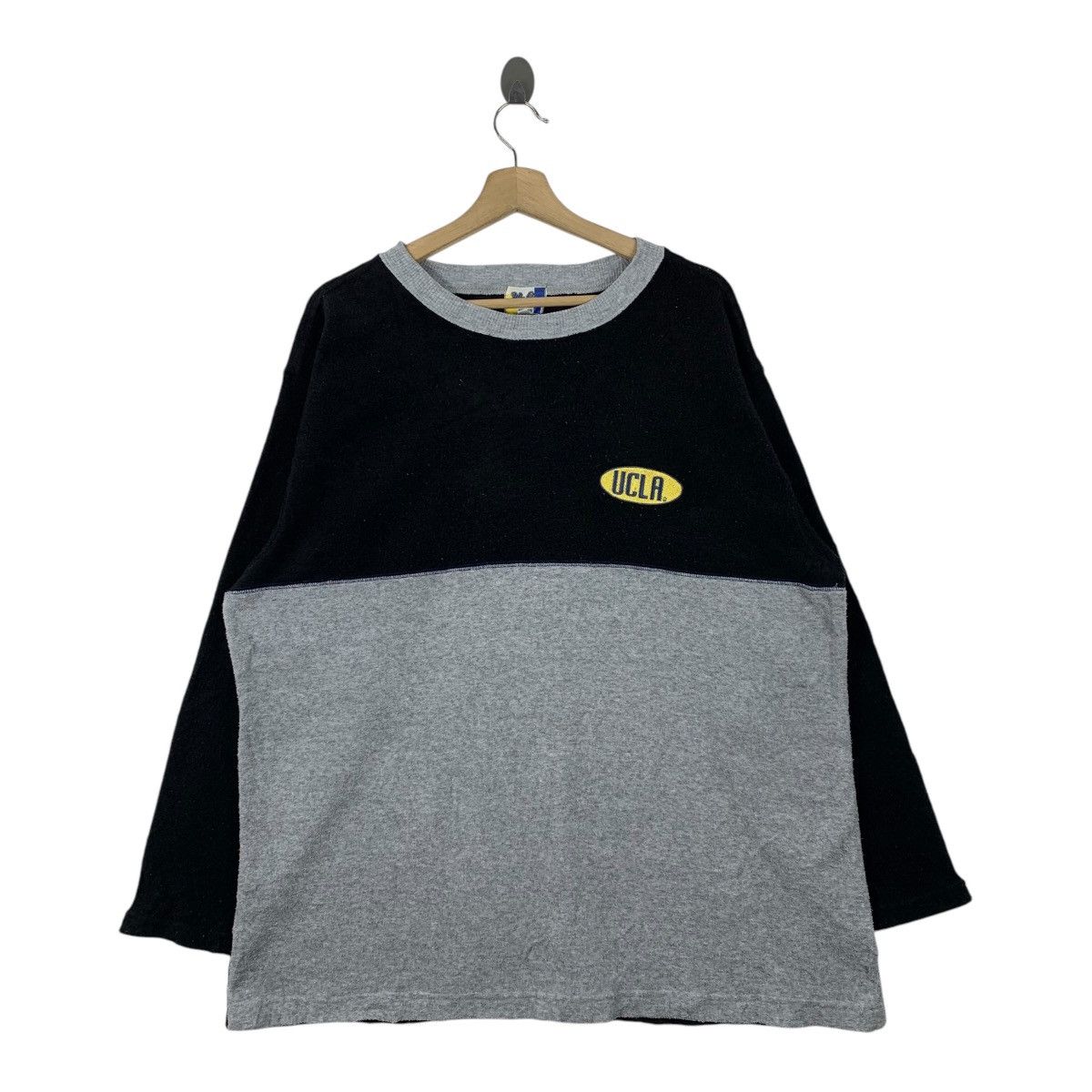 Vintage Vintage UCLA University Small Logo Fleece Long Sleeve Jumper Size US L / EU 52-54 / 3 - 1 Thumbnail