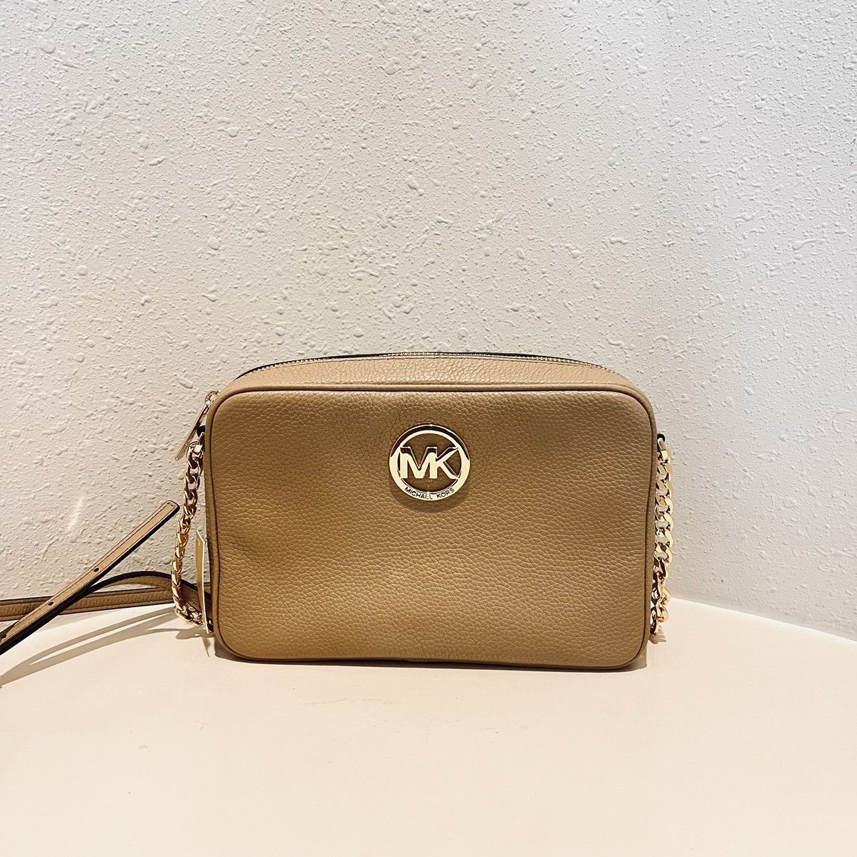 Michael Kors Michael Kors Fulton Leather Camel Camera Crossbody Bag NWT Size ONE SIZE - 1 Thumbnail