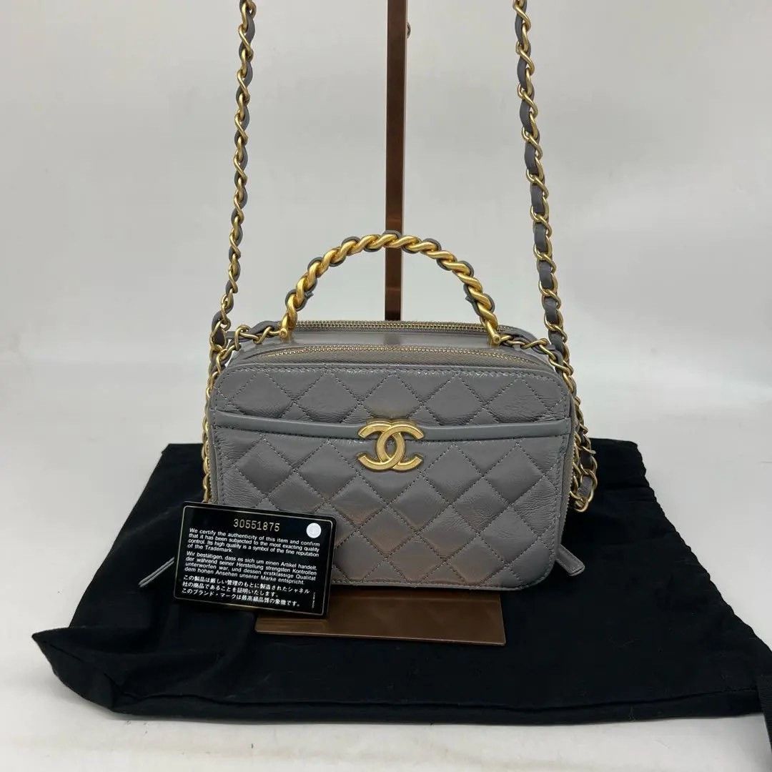 Chanel Pre-loved Bag Very good condition Size ONE SIZE - 1 Thumbnail