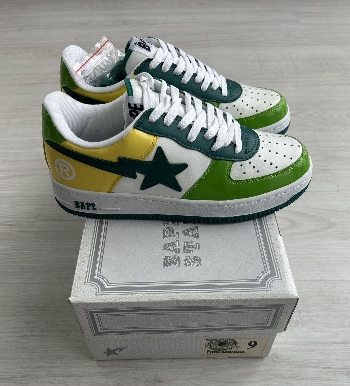 Bape VERY RARE OG 2009 A BATHING APE HONG KONG EXCLUSIVE BAPESTA Size US 9 / EU 42 - 6 Thumbnail