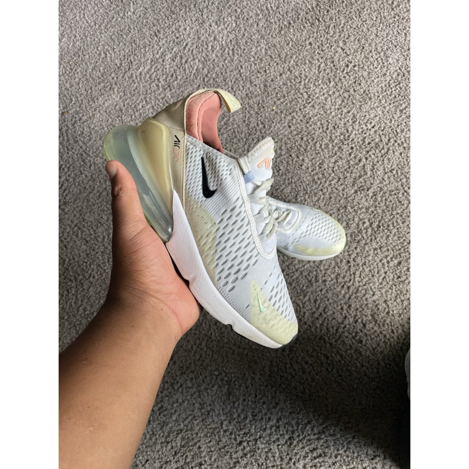 Nike Shox Classic 2 White Silver / 5.5 Youth / 309643-100 Nike Nike SHOX CLASSIC II White / Silver 309643-110. Size 7Y  main image 3