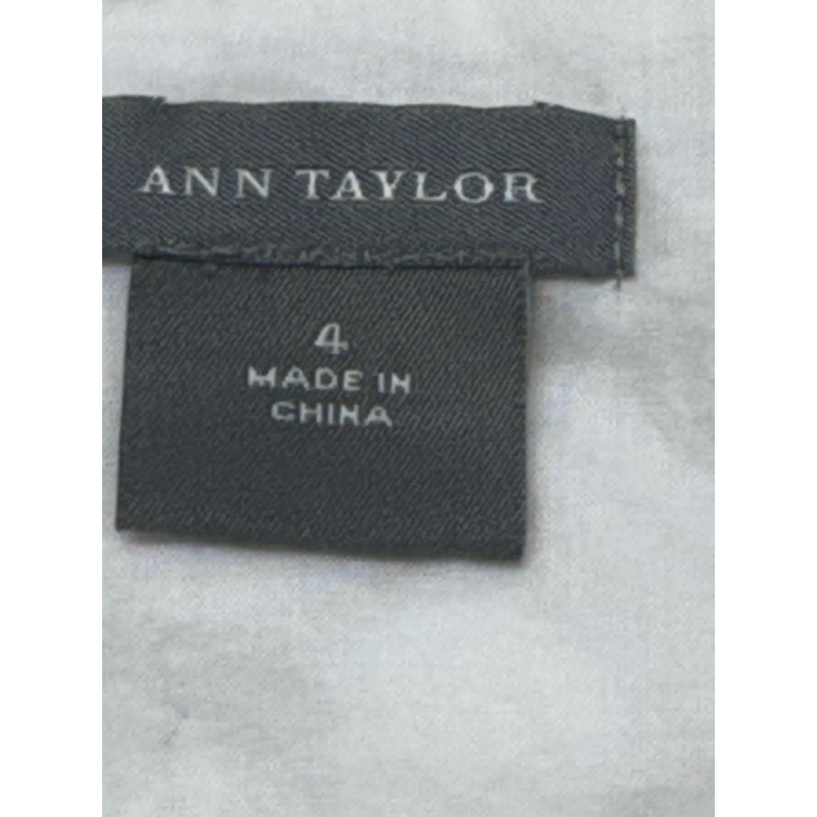 Ann Taylor Ann Taylor White Sleeveless Eyelet Cotton Dress Women’s Sz 4 Size S / US 4 / IT 40 - 6 Thumbnail