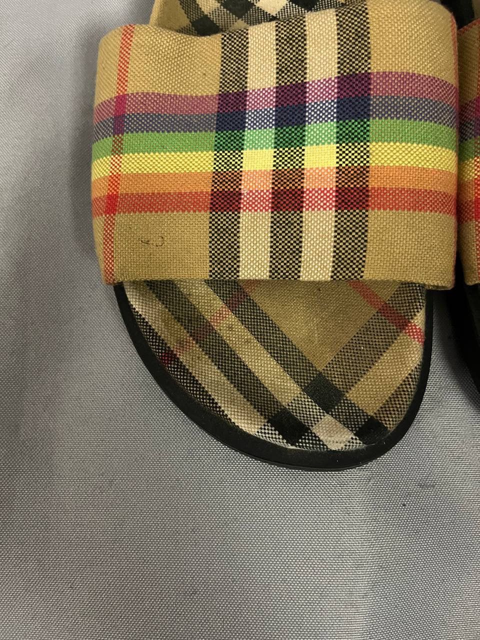 Burberry Burberry Slide Sandals Nova Check Size US 6 / IT 36 - 9 Thumbnail