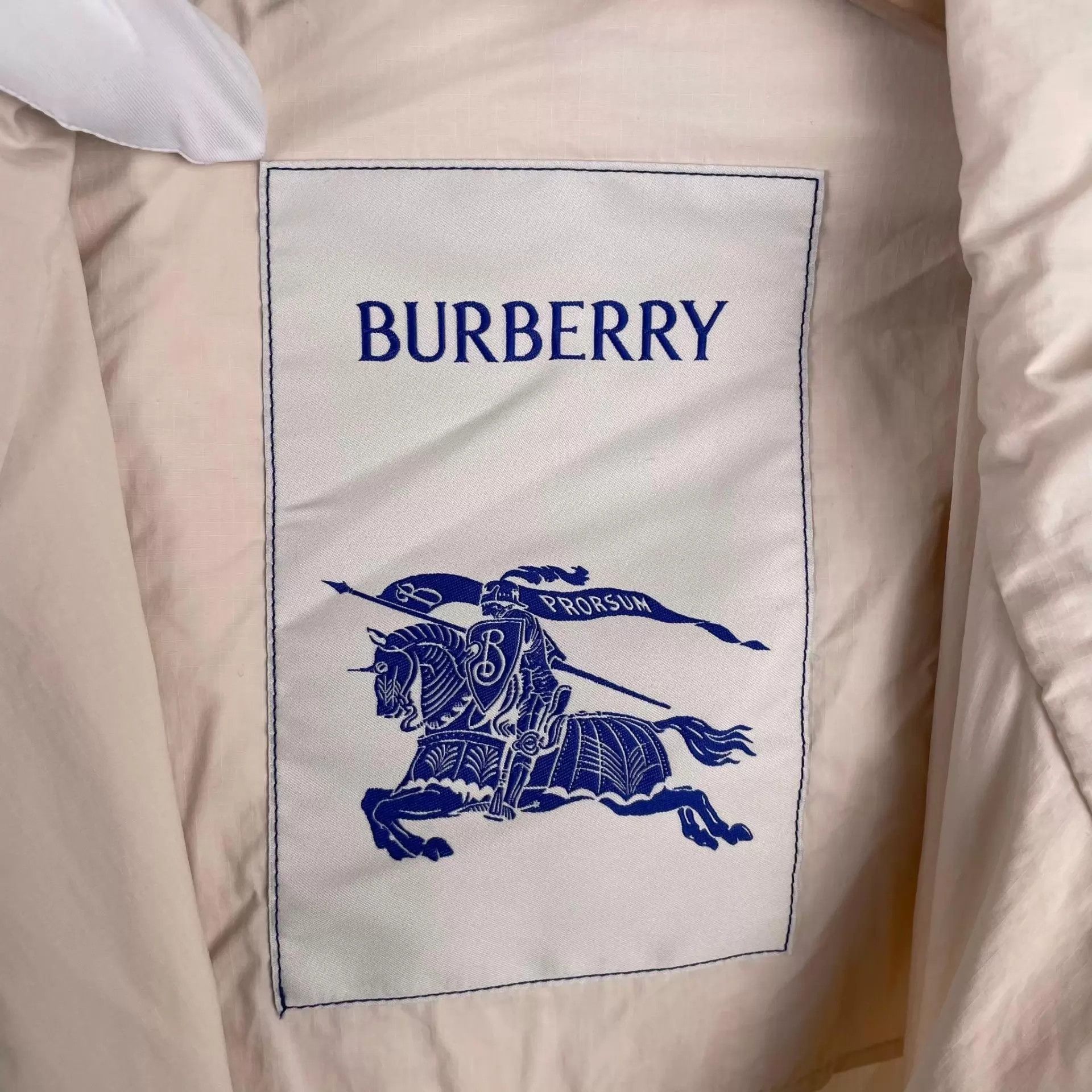 Burberry Burberry Nylon Jacket Beige XL New With Tags Size US XL / EU 56 / 4 - 5 Thumbnail