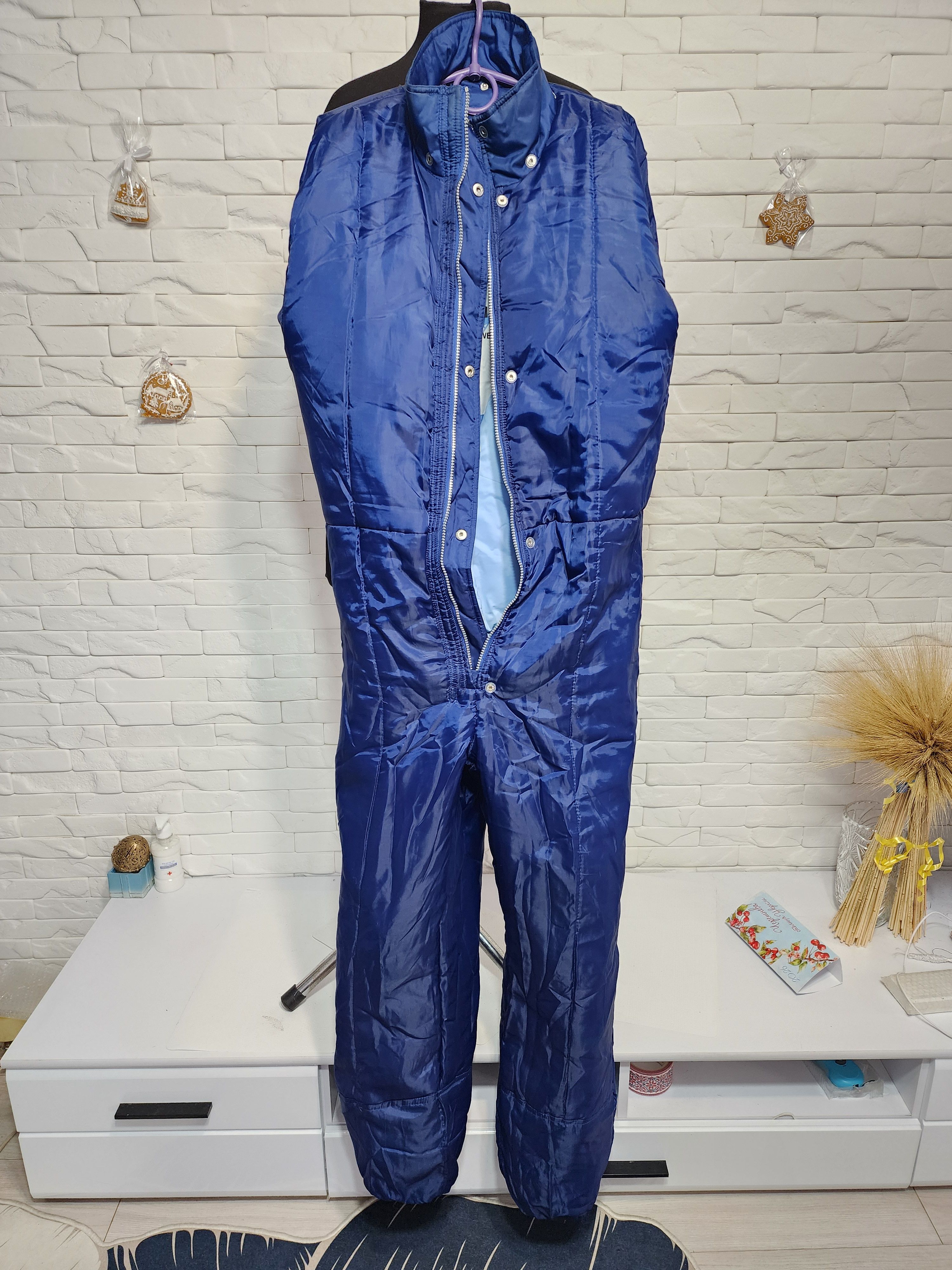 Uniqlo Men's Ski Sports Suit: Blue Warm Activewear. Size US 38 / EU 54 - 7 Thumbnail