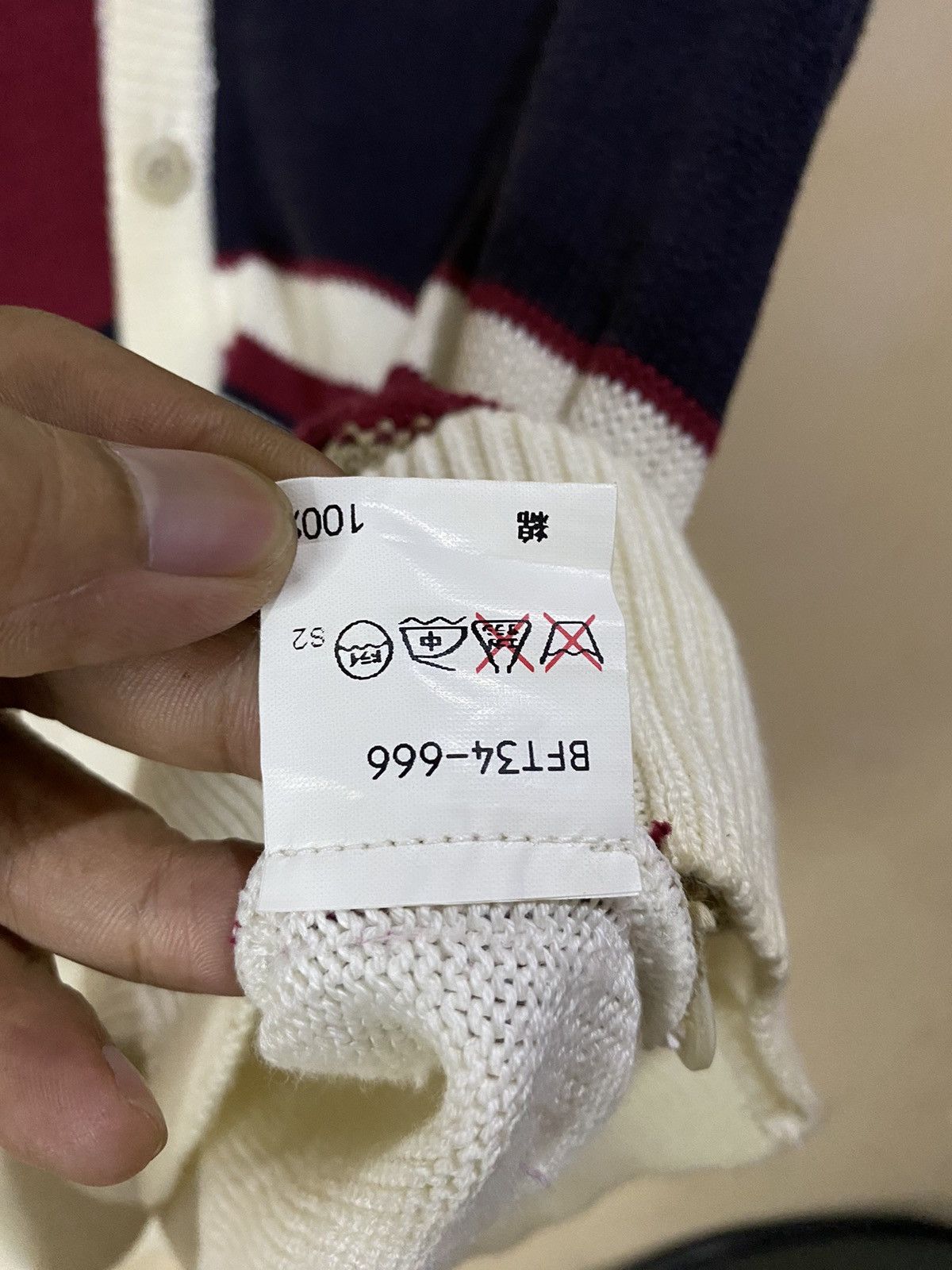 Burberry Vintage Burberrys Wool Vest Size US M / EU 48-50 / 2 - 9 Thumbnail