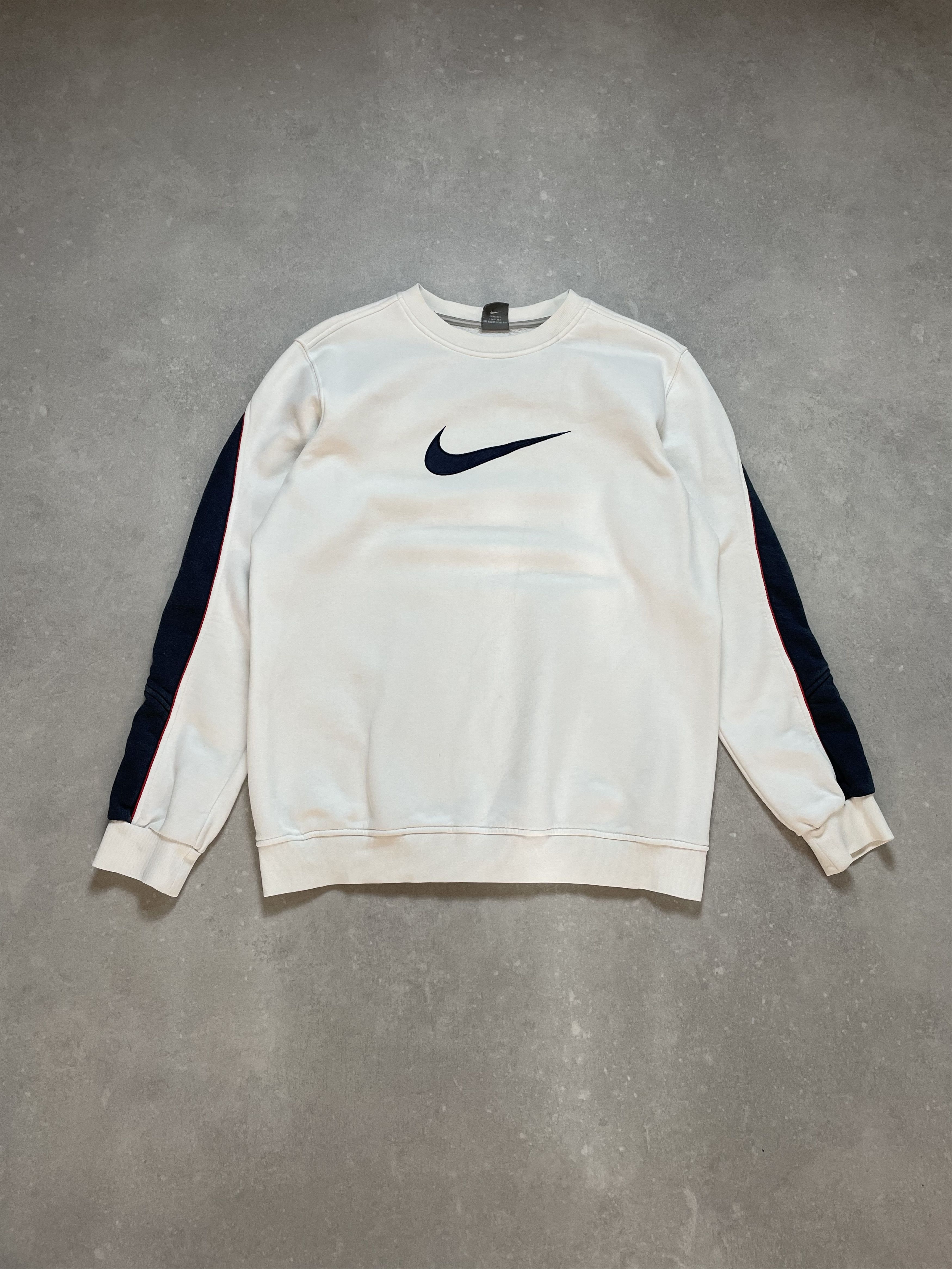 Nike Nike Vintage Sweatshirt / Streetwear Style Size US M / EU 48-50 / 2 - 2 Thumbnail
