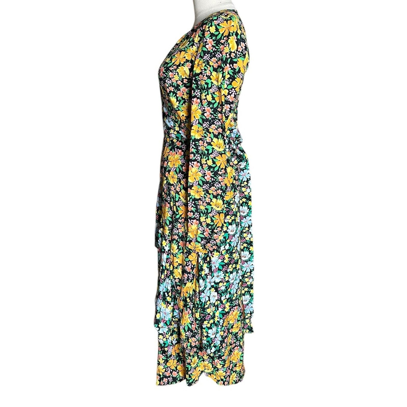 Maje Maje Roen Black Floral Faux Wrap Midi Dress Sz 1 Small $415 Size S / US 4 / IT 40 - 4 Thumbnail