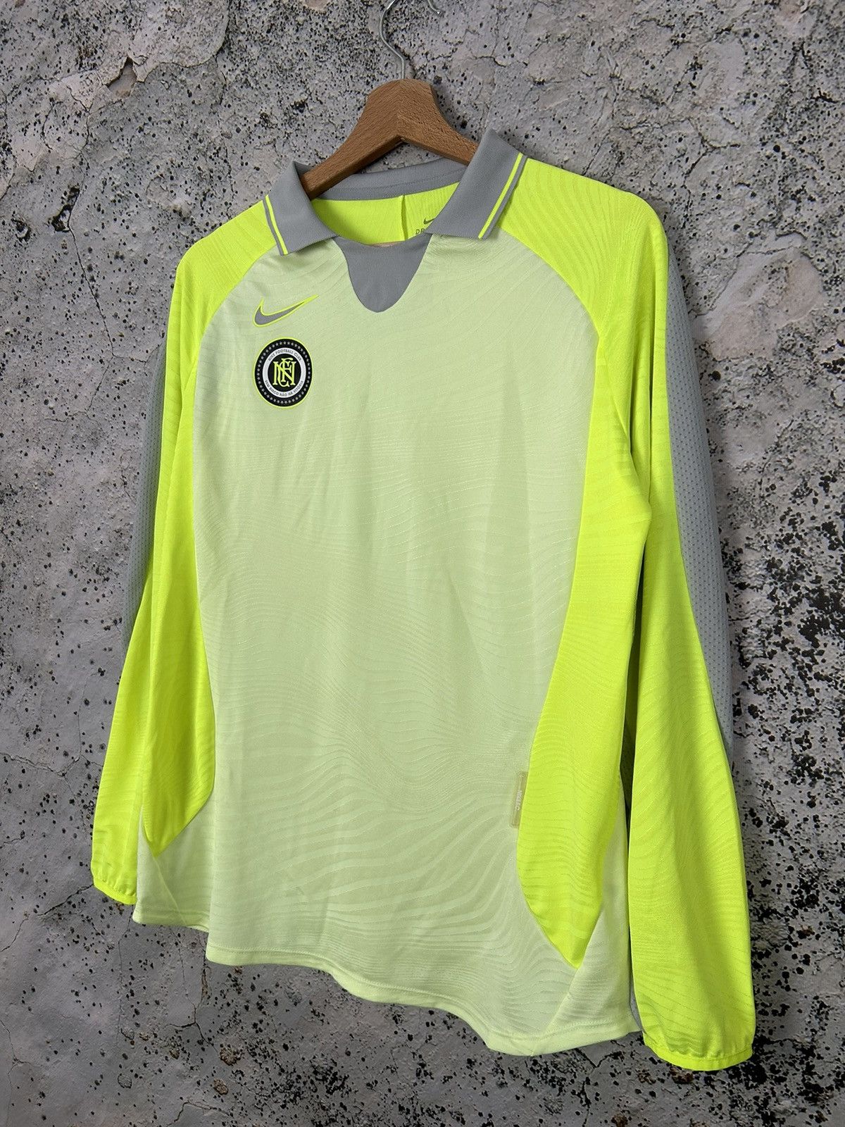 Nike Football Club Soccer Jersey Streetwear Swoosh Retro