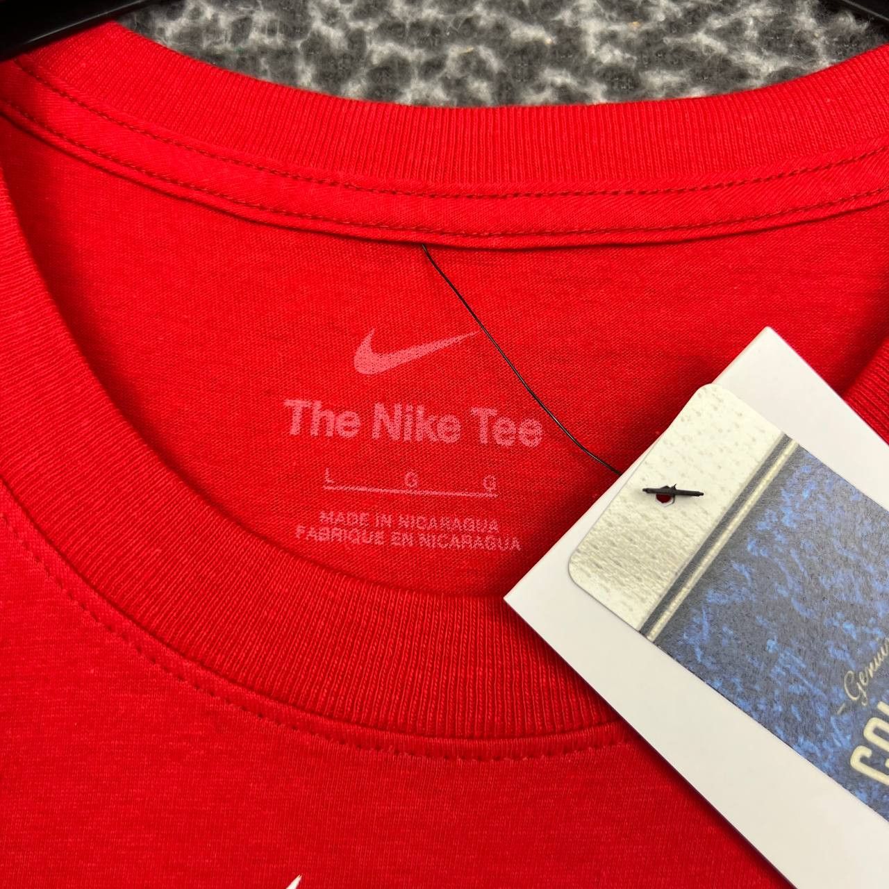 Nike Nike Shirt Men Large Red Georgia Bulldogs Short Sleeve Size US L / EU 52-54 / 3 - 3 Thumbnail