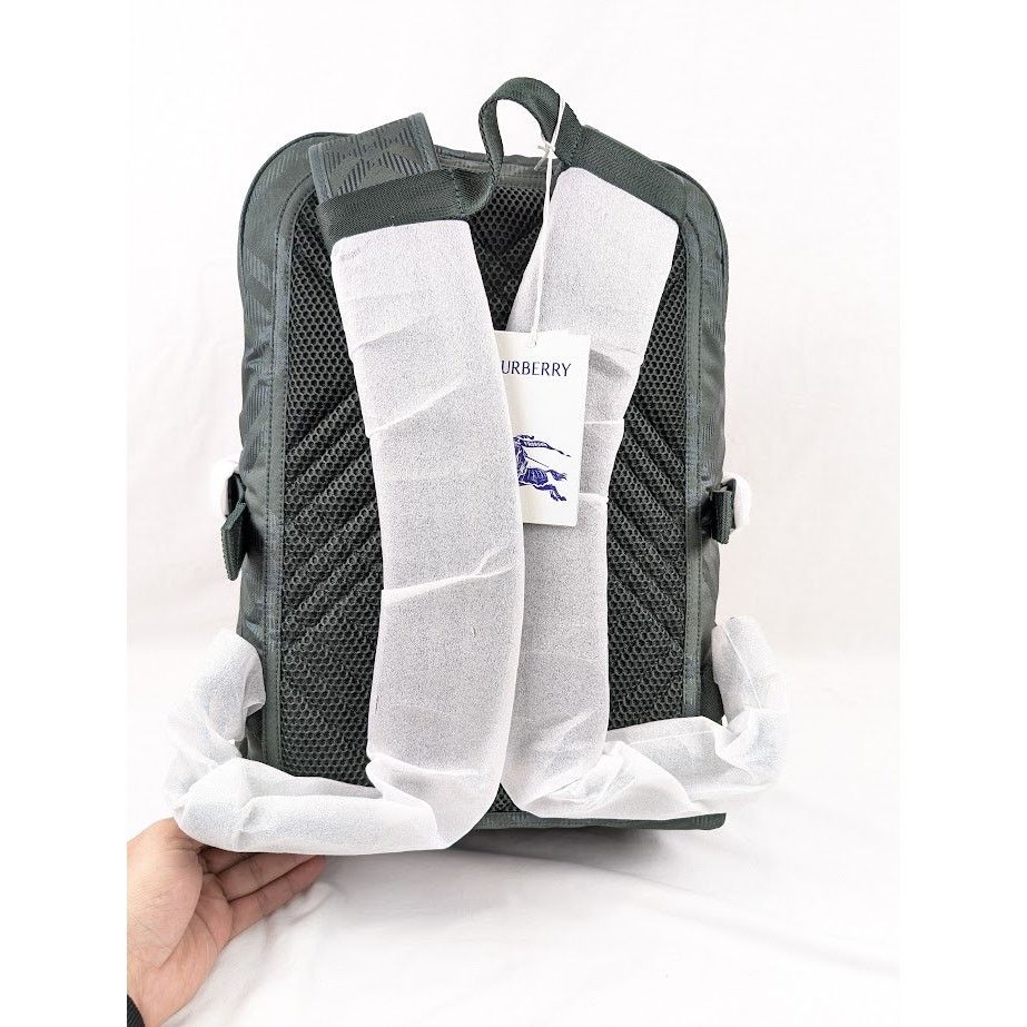 Burberry o1rshd1 Size : OS / Nylon Check Jacquard Backpack in Vine Size ONE SIZE - 15 Thumbnail