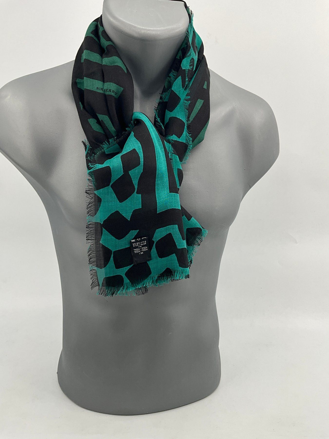 Burberry Silk stole Burberry Size ONE SIZE - 6 Thumbnail