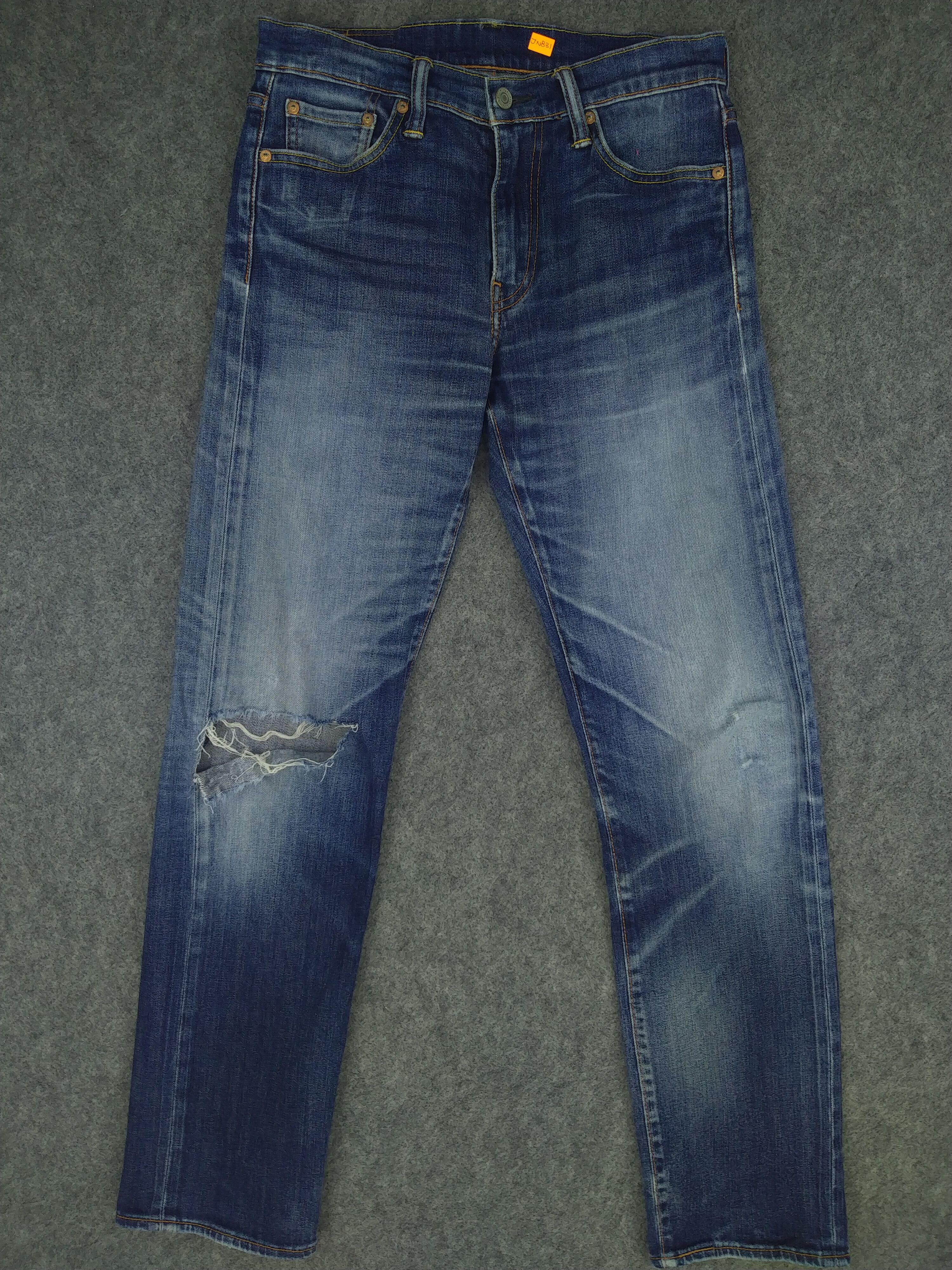 Blue Distressed Levi's 513 Denim 30x31 -JN831