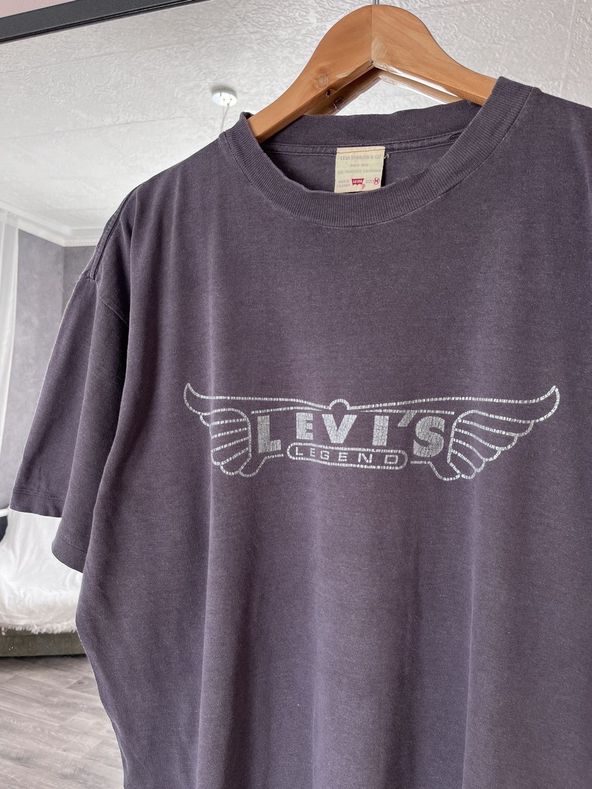 Levi's Vintage Clothing Vintage 80s Levis Legend Faded Gray Single stitch Tee Shirt Size US L / EU 52-54 / 3 - 2 Thumbnail