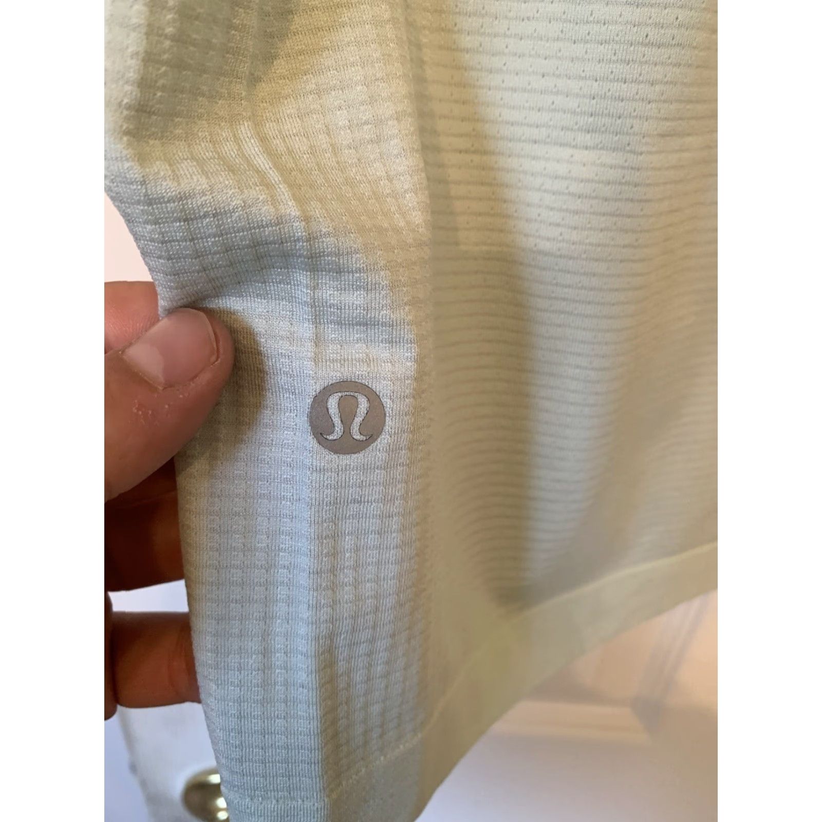 Lululemon Lululemon Men Shirt Large Live in Practice Short Sleeve Performance Athletic Shirt Size US L / EU 52-54 / 3 - 4 Thumbnail