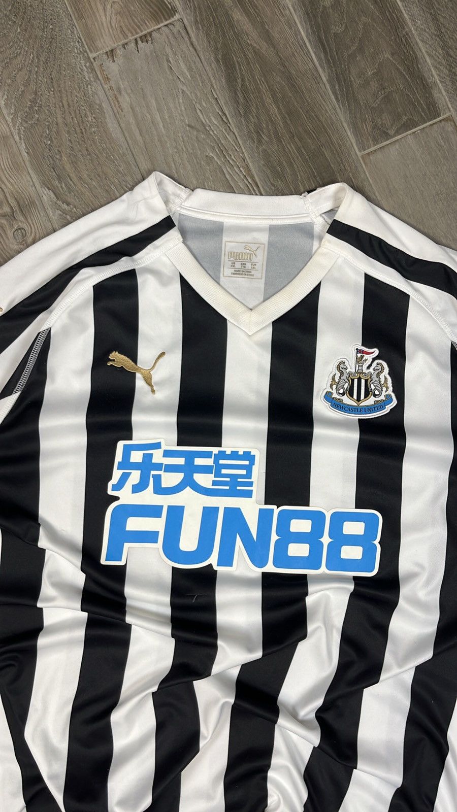 Puma Puma New Castle United Soccer Jersey Home Football Shirt Size US XL / EU 56 / 4 - 4 Thumbnail