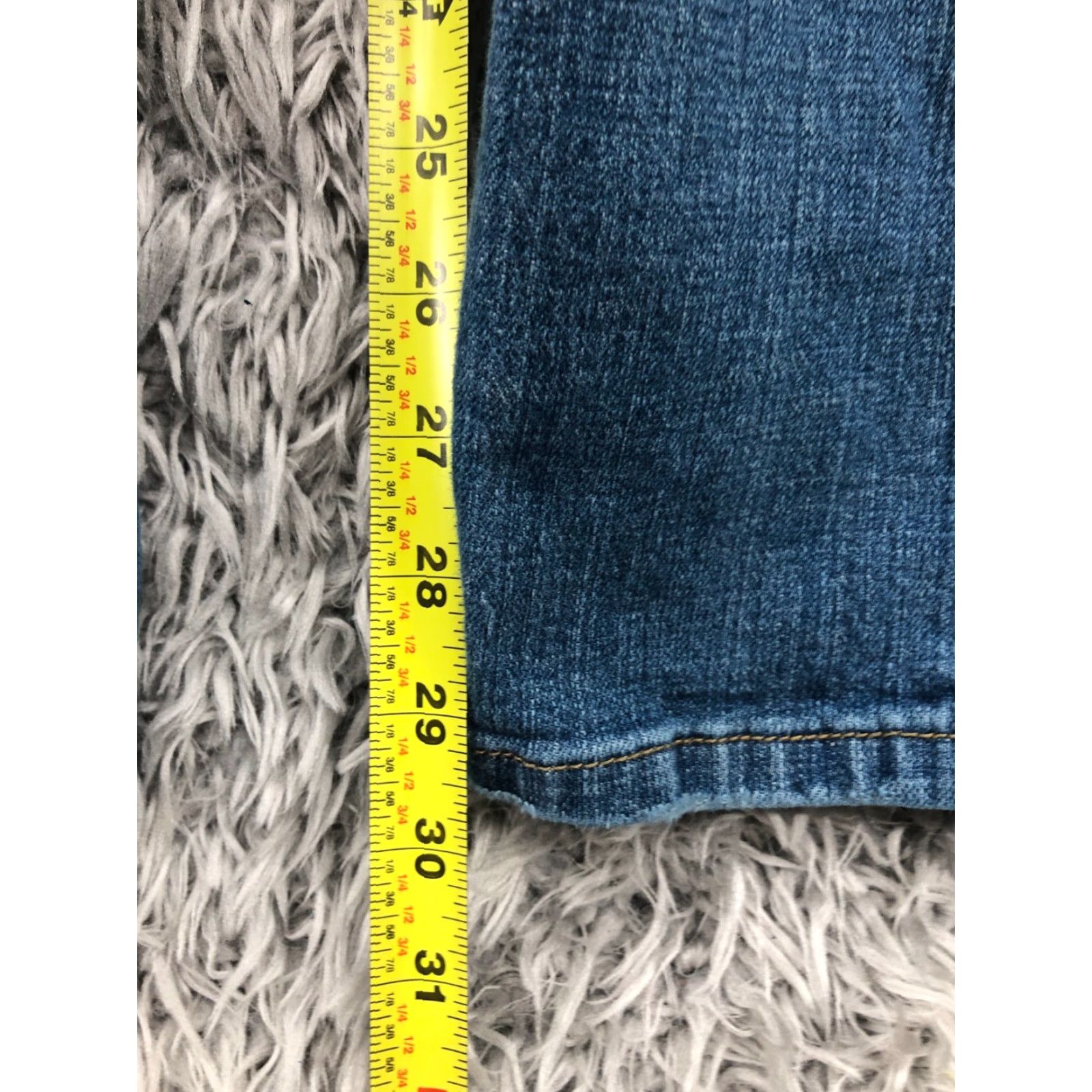 Levi's Levi's 526 Slender Straight Jeans Womens Size 4 Blue SMALL IMPERFECTIONS Size 27" / US 4 / IT 40 - 3 Thumbnail