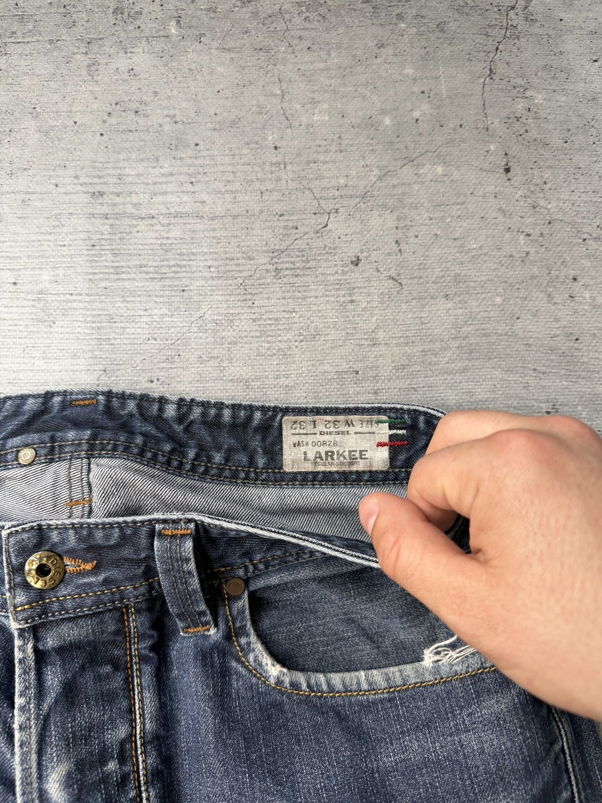 Diesel Vintage Diesel Jeans Flared Wide Japanese Y2K Faded Distress Size US 32 / EU 48 - 7 Thumbnail