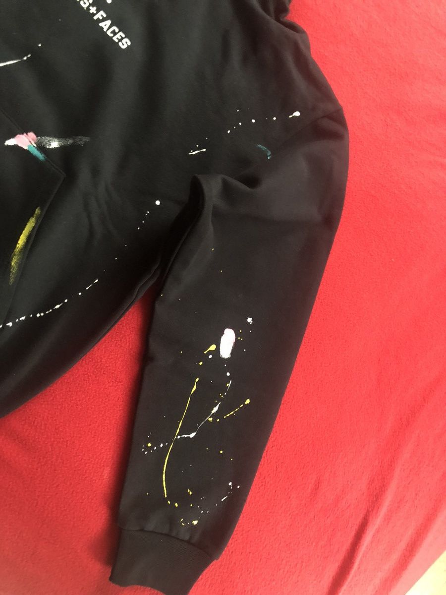 Places + Faces Places + Faces Paint Splatter Hoodie sz. M Size US M / EU 48-50 / 2 - 10 Thumbnail