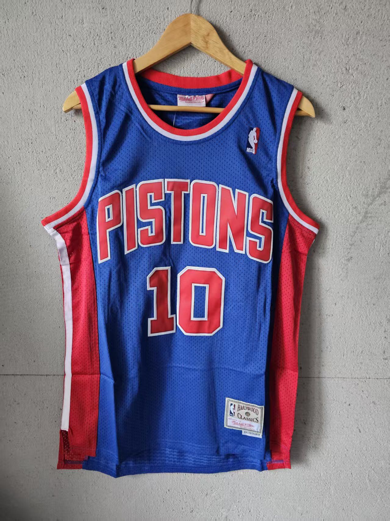 NBA Detroit Pistons 10 Dennis Rodman Jersey Size US S / EU 44-46 / 1 - 2 Thumbnail