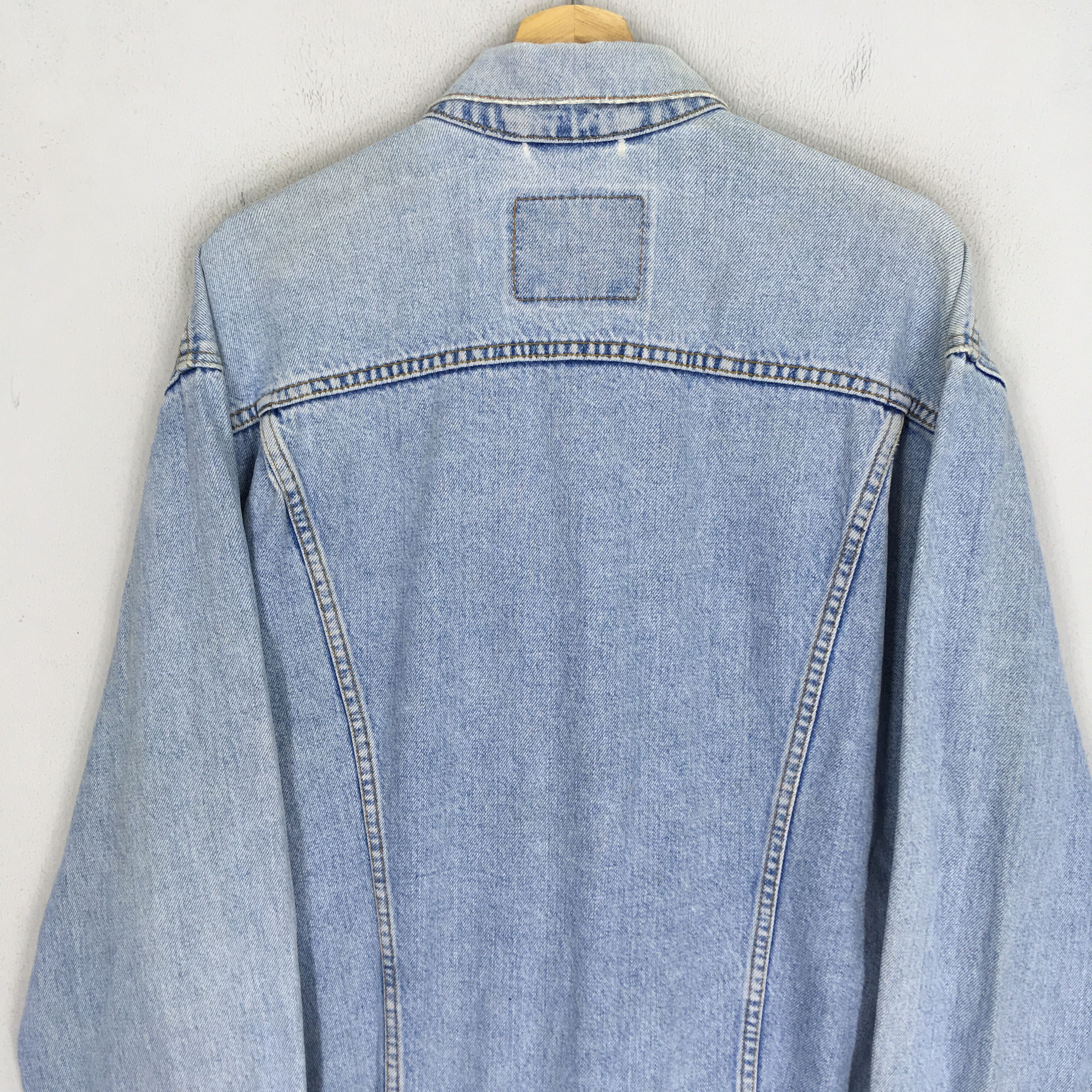 Levi's Vintage 90s Levi's Trucker Jacket Jeans Stone Wash Blue Size US L / EU 52-54 / 3 - 9 Thumbnail