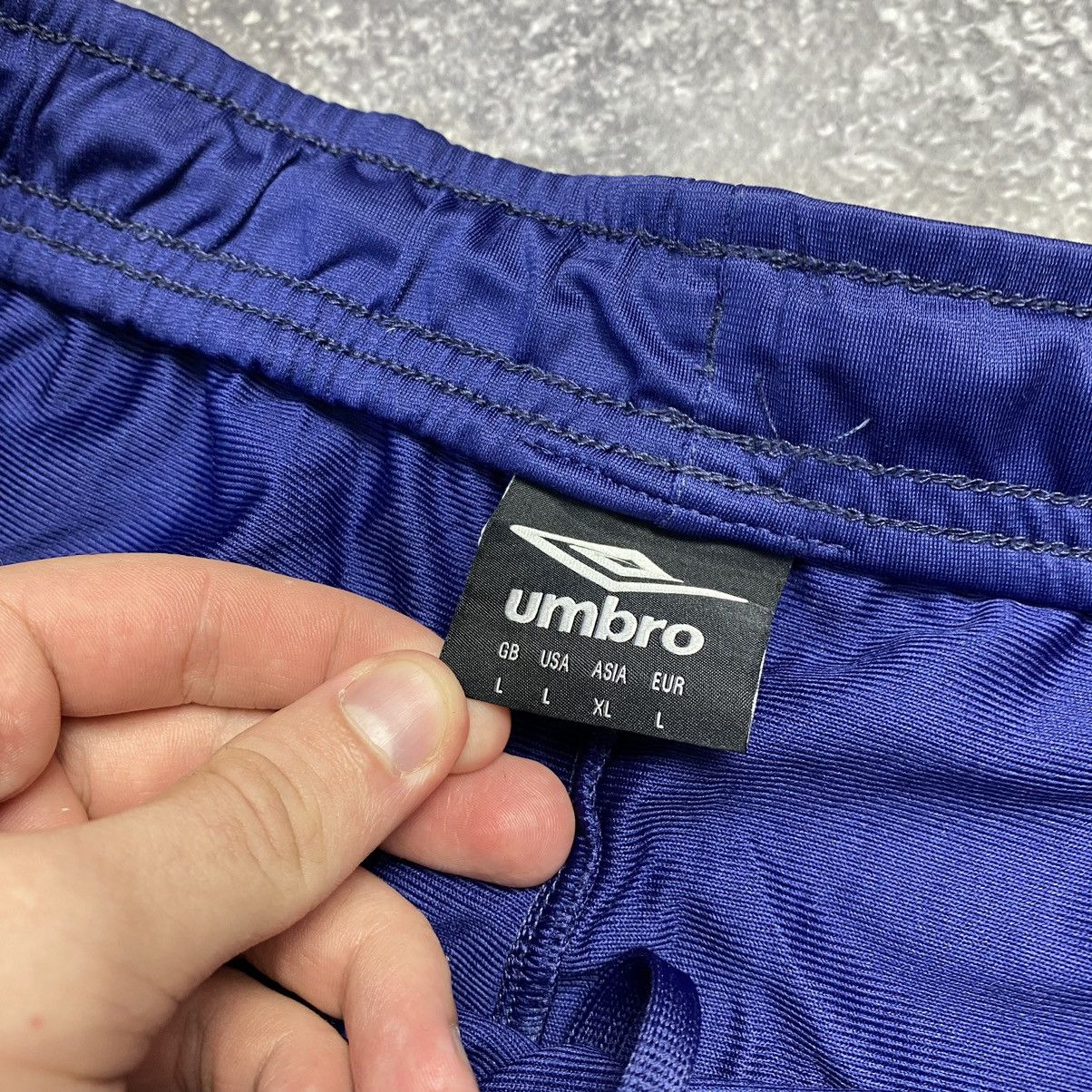Umbro Vintage Adidas FC Schalke 04 small logo soccer shorts Size US 34 / EU 50 - 5 Thumbnail