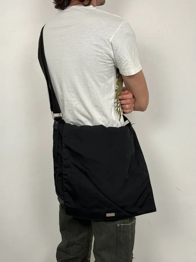 Gucci 2010s Gucci Black Nylon Shoulder Bag Size ONE SIZE - 2 Thumbnail