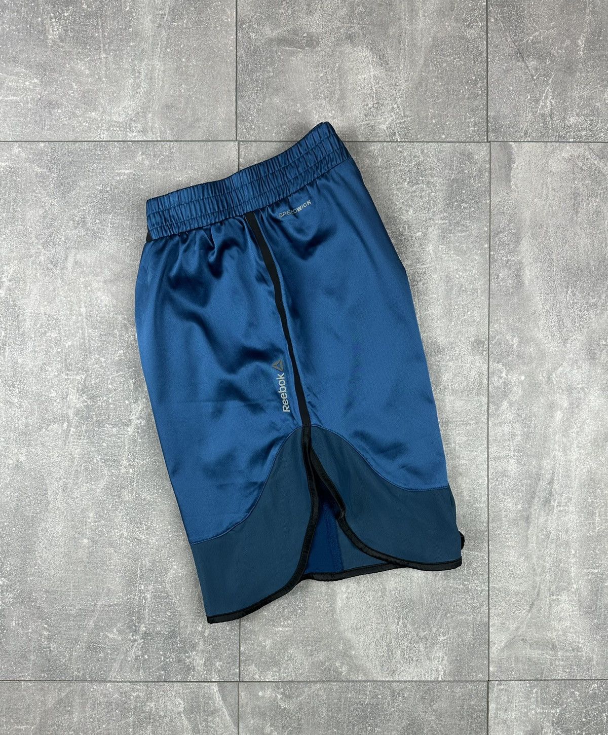 Reebok Reebok Les Mills Boxing Blue Mens Sportswear Short Size US 32 / EU 48 - 2 Thumbnail